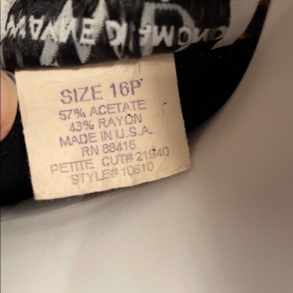 WAYNE DIAMOND BLACK SHORT SLEEVED DRESS  16p Sale $25 - Picture 4 of 6